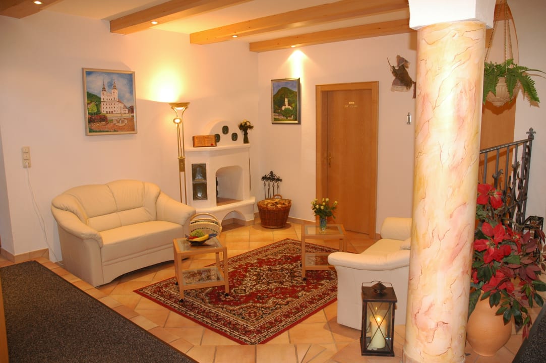 Lobby Frühstückspension Wolfsegg