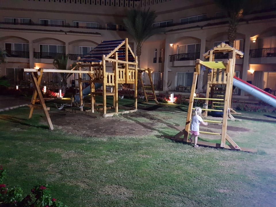 Gartenanlage Pickalbatros Royal Moderna Resort-Sharm El Sheikh