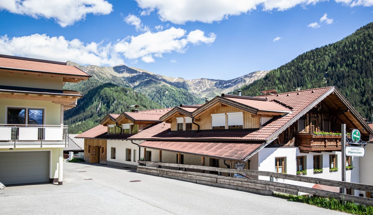 Außenansicht Alpengasthof Eppensteiner
