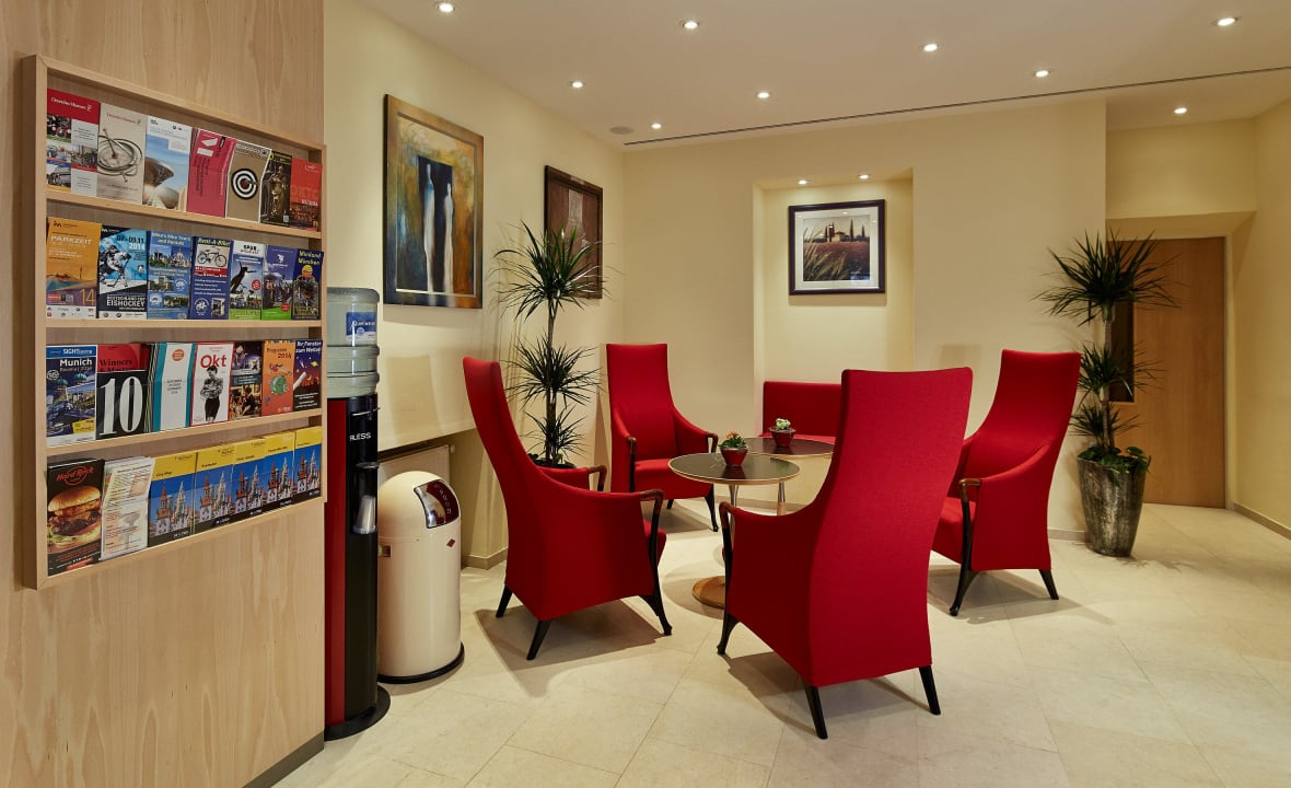 Hotellobby Hotel ADRIA München