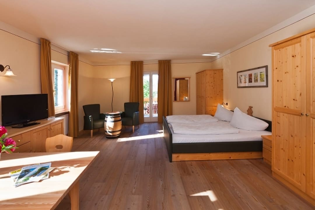 Zimmer Weingut Klosterhof Garni-Hotel