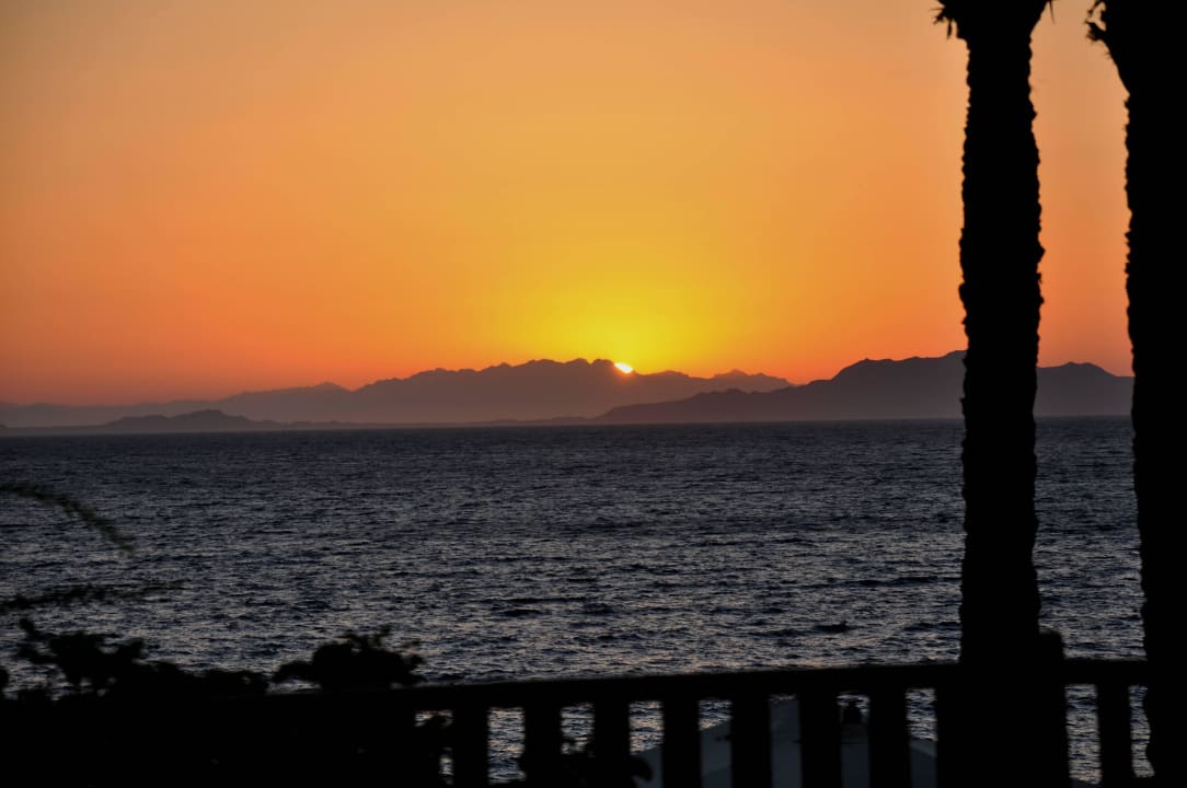 Sonnenaufgang über Insel Tiran The Grand Hotel Sharm El Sheikh