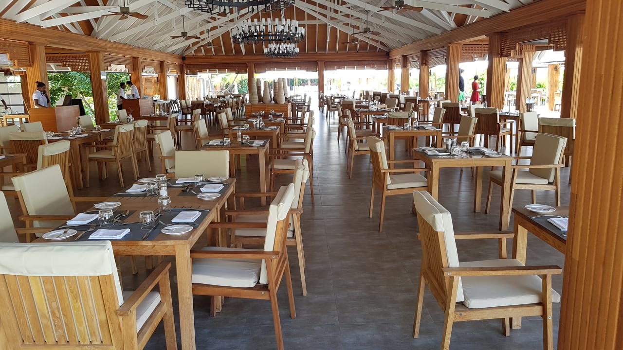 Gastro Kudafushi Resort & Spa