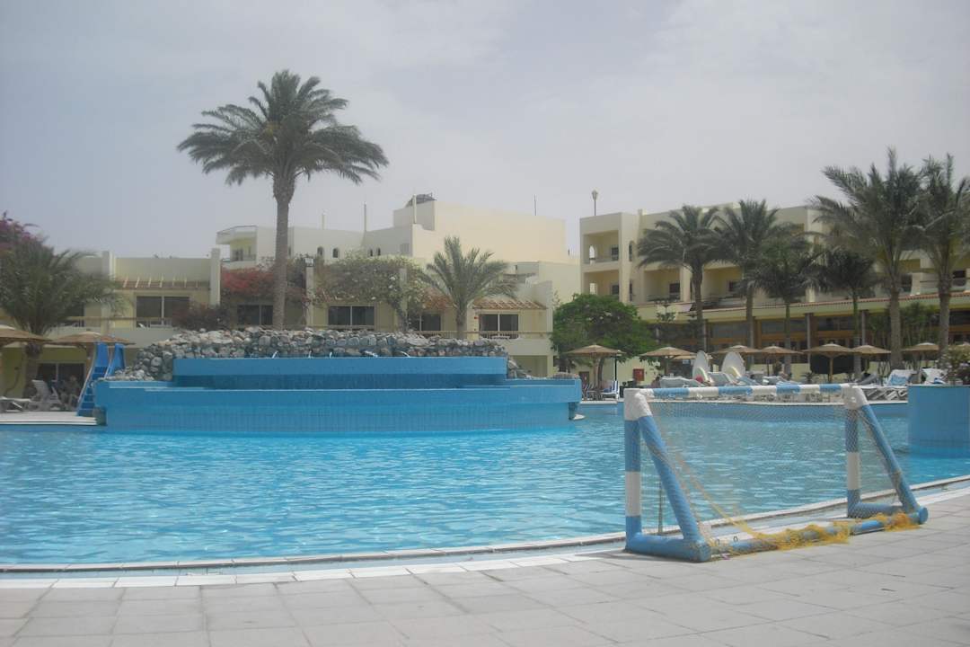 Pool Palm Beach Resort