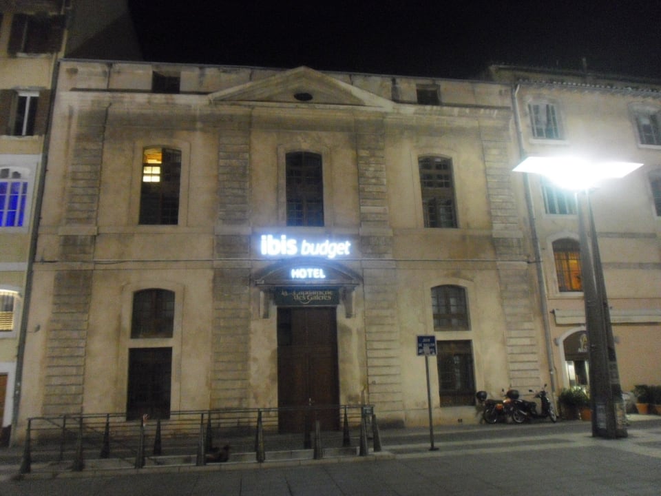 Facade Classée Ibis Budget Marseille Vieux Port