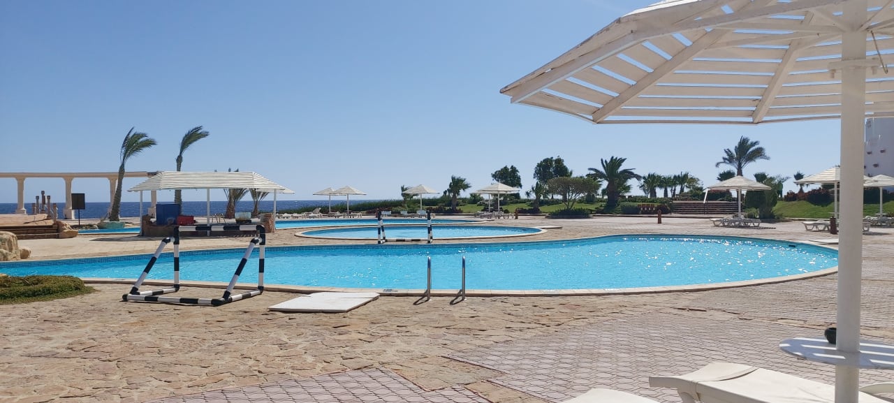 Pool Three Corners Equinox Beach Resort