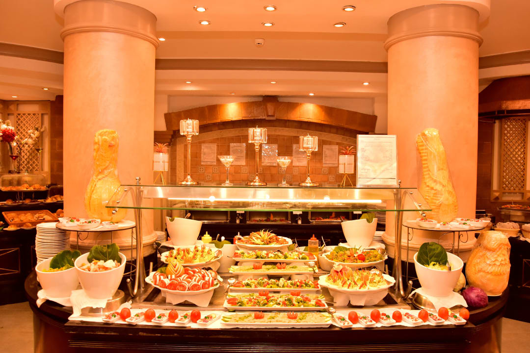 Gastro Dive Inn Resort