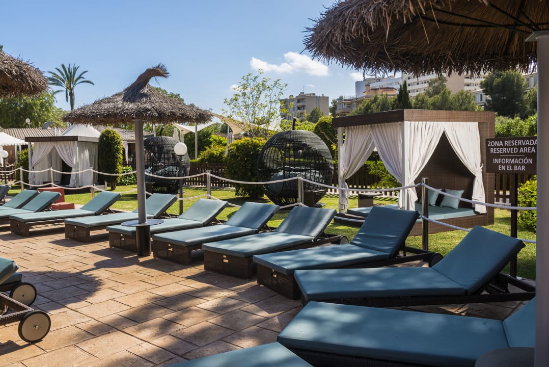 Pool Sallés Hotel Marina Portals