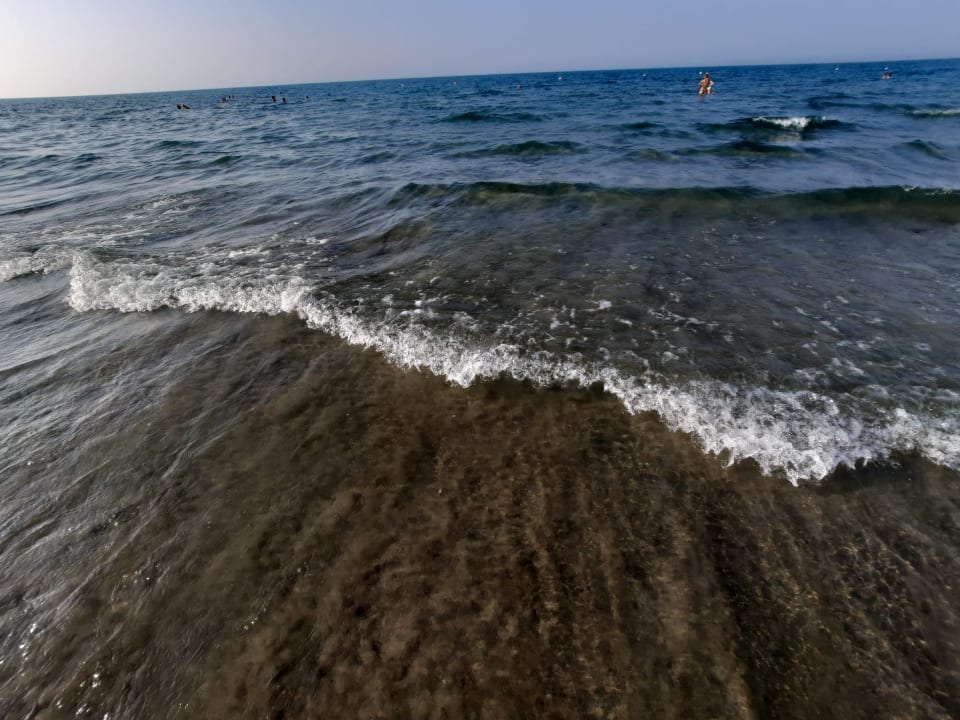 Strand The Cove Rotana Resort