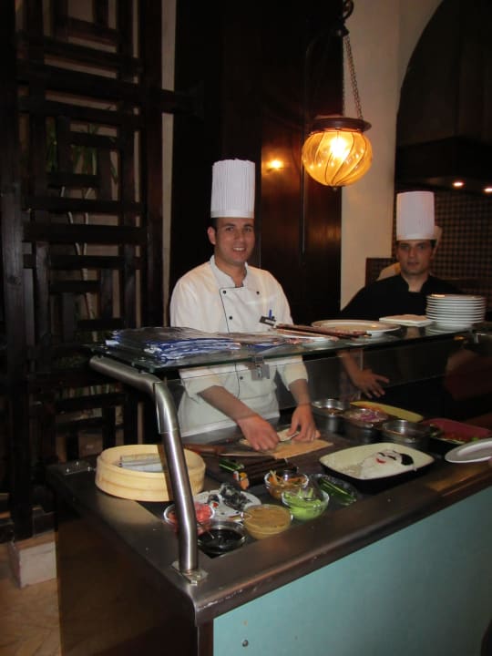 Live-Cooking Sushi Sharm Plaza