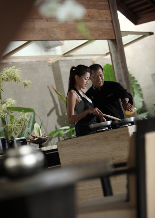 Private cooking lesson by executive chef Ametis Villa-Bali