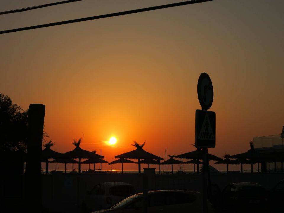 Einer der vielen schönen Sonnenuntergänge Hotel Osiris