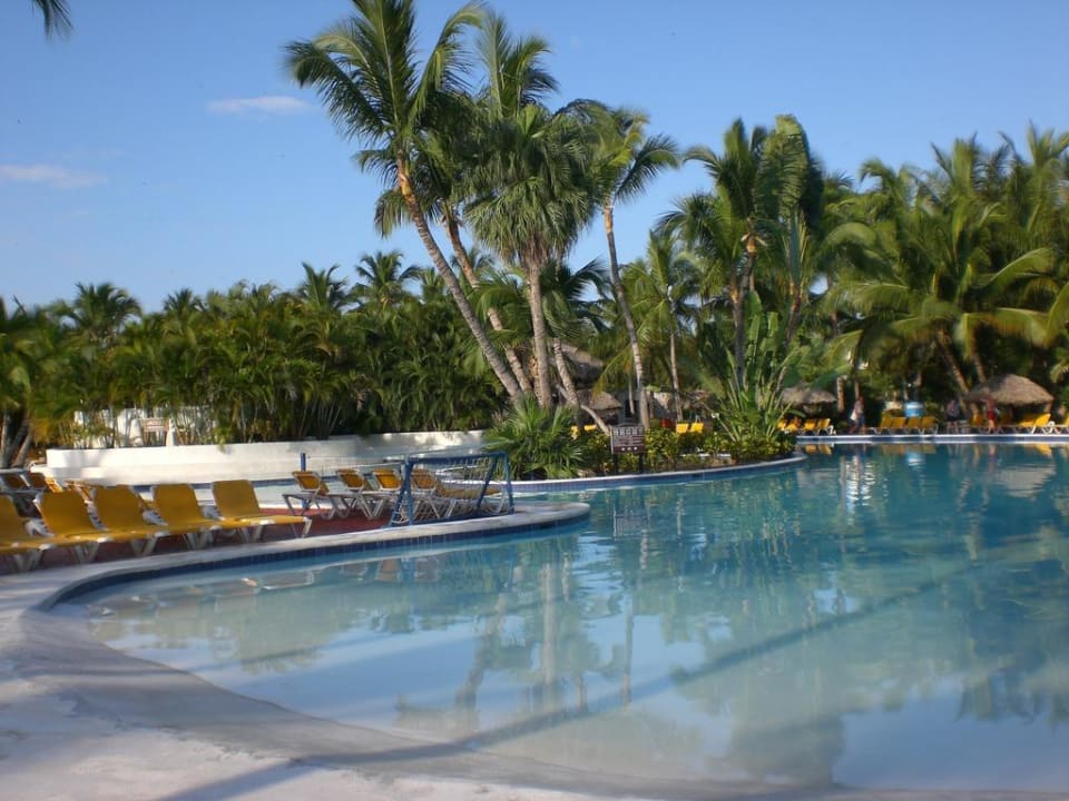 Ein Teil vom großen Pool Catalonia Punta Cana - All Inclusive