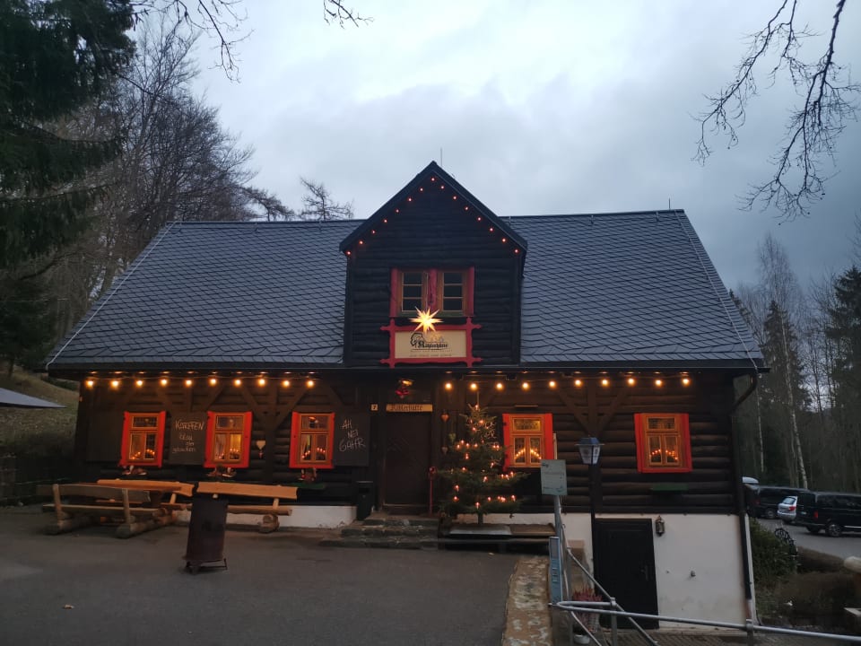 Außenansicht Hotel & Restaurant Köhlerhütte - Fürstenbrunn