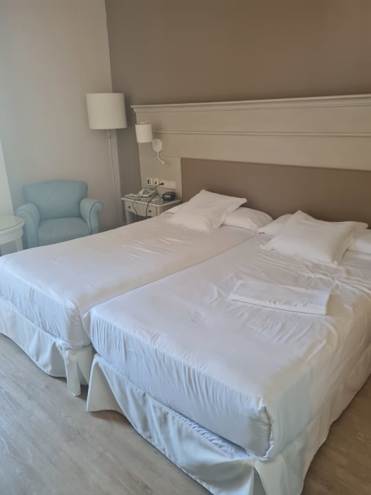 Zimmer Iberostar Waves Málaga Playa