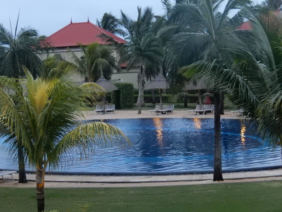 Von unserem balkon in den garten  Tamassa Bel Ombre