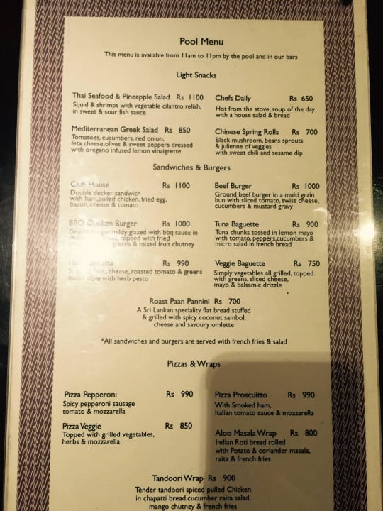 Karta menu bar przy basenie Avani Kalutara Resort