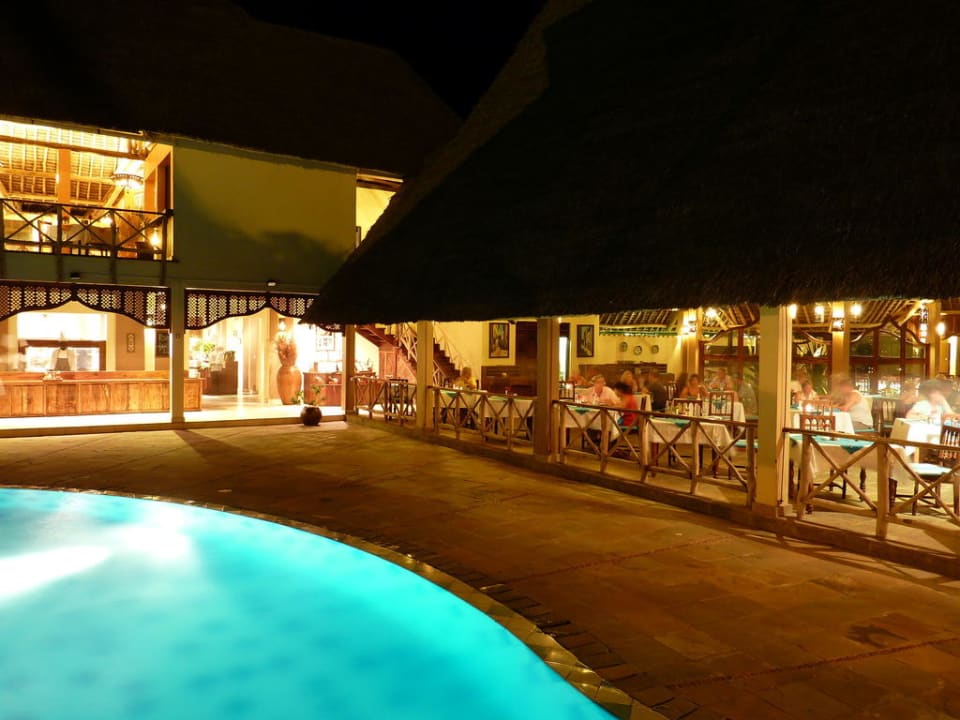 Restaurant Neptune Pwani Beach Resort & Spa