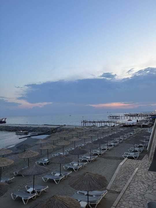 Strand Aria Resort & Spa