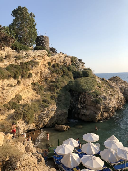 Strand Club Resort Atlantis