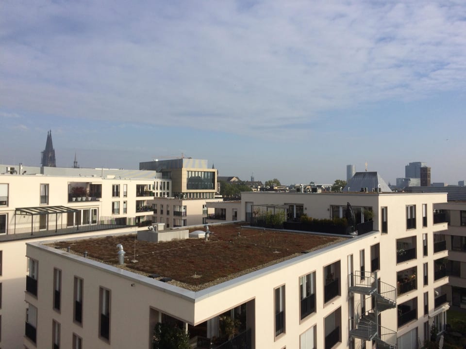 Ausblick auf Köln Motel One Köln Waidmarkt