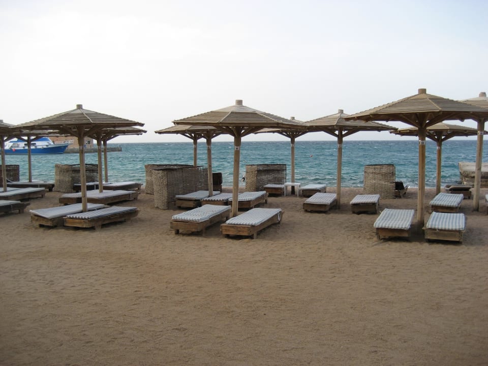 Strand Palm Beach Resort