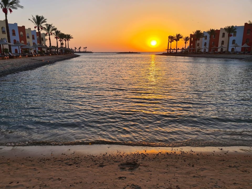Strand Arabia Azur Resort
