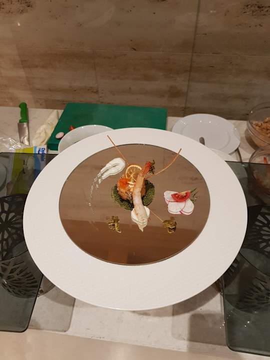 Gastro Acanthus Cennet Barut Collection