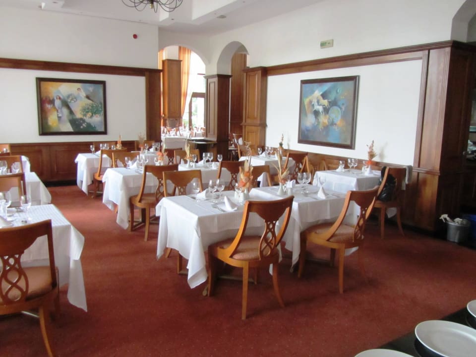 Der Speisesaal Helena Sands