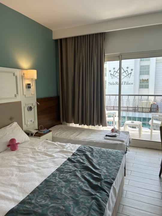 Zimmer Well Palace Side