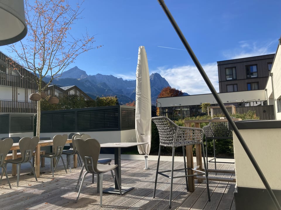 Außenansicht aja Garmisch-Partenkirchen