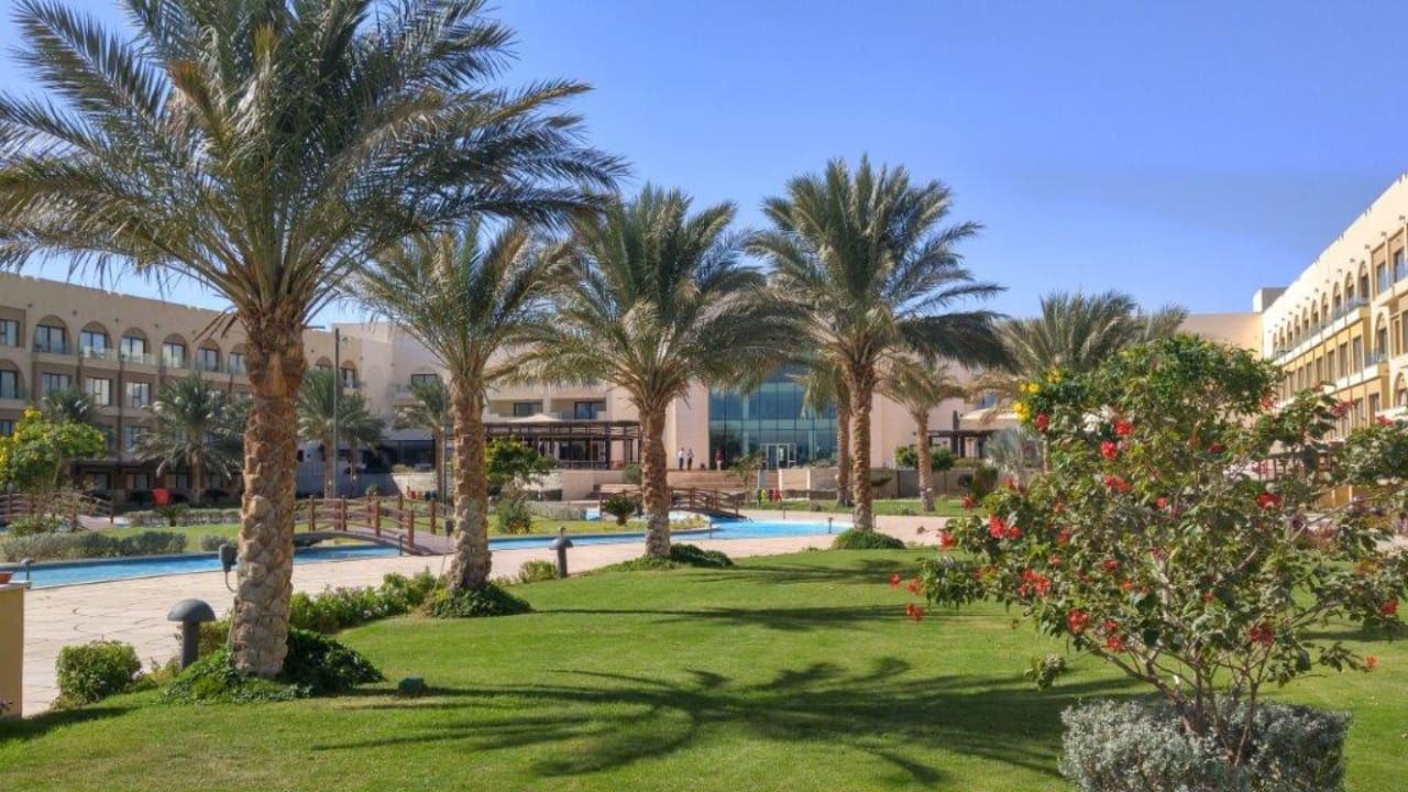 Gartenanlage Mövenpick Waterpark Resort & Spa Soma Bay