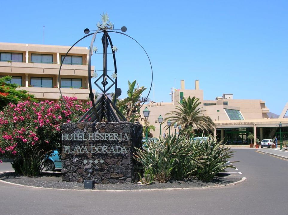 Die Vorderansicht Dreams Lanzarote Playa Dorada Resort & Spa