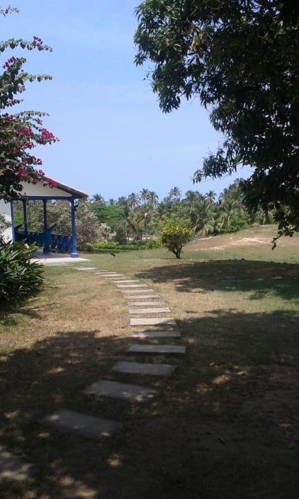 Weg zum Bungalow Aite Hotel