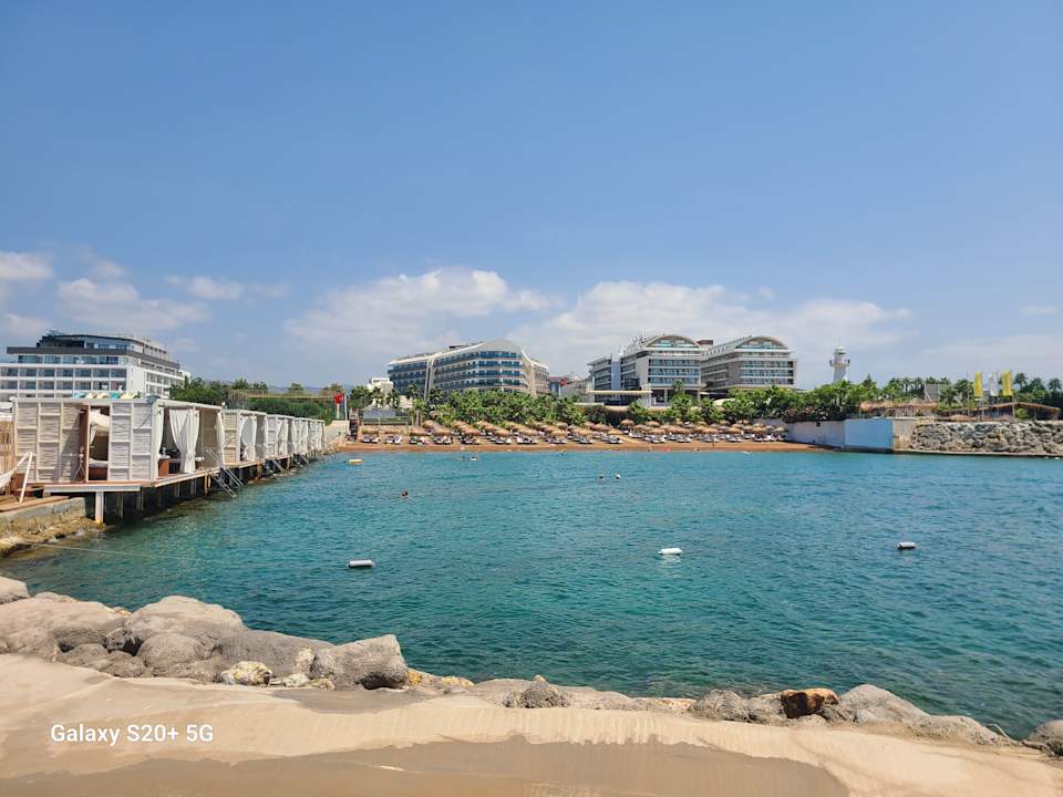 Strand Rubi Platinum Sign