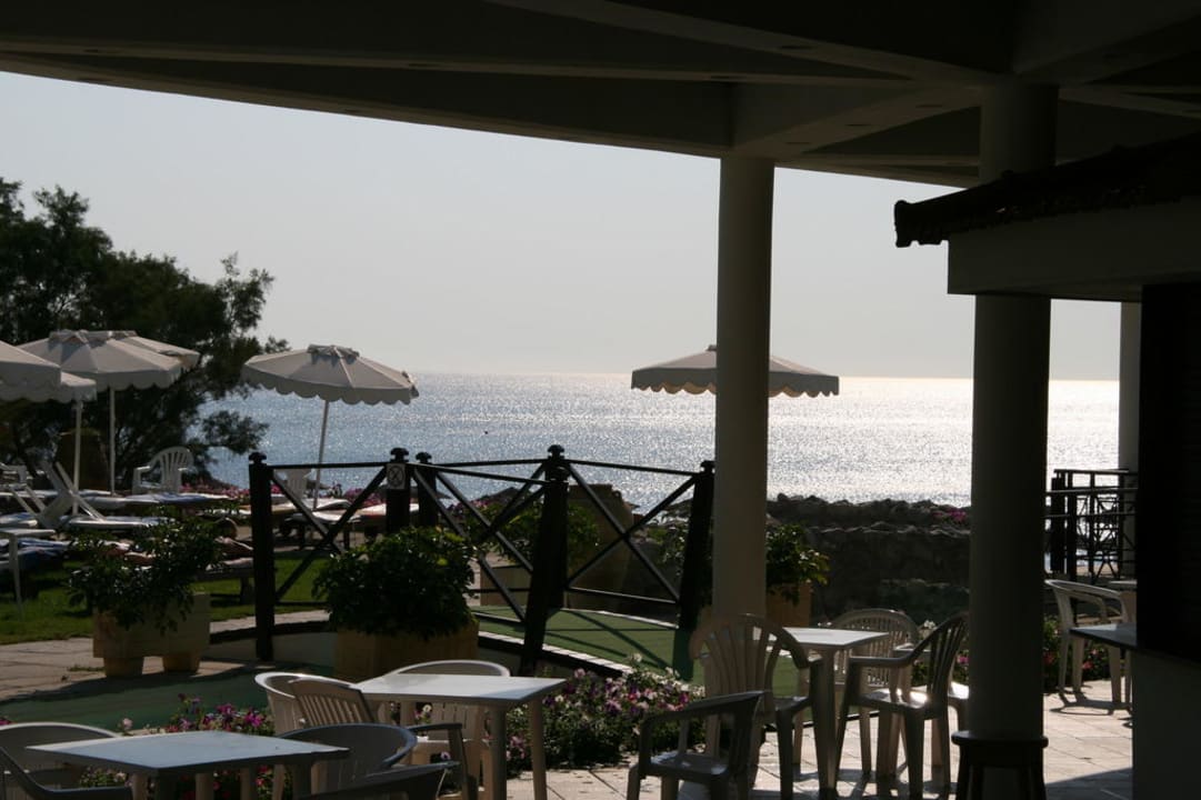 Blick von Poolbar aufs Meer Hotel Calypso Beach