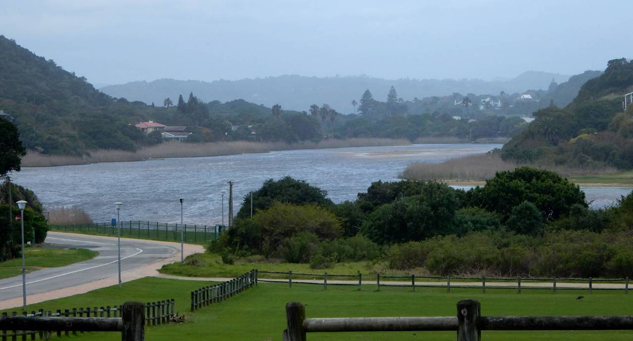 Blick vom Eingang des Hotels The Wilderness Hotel