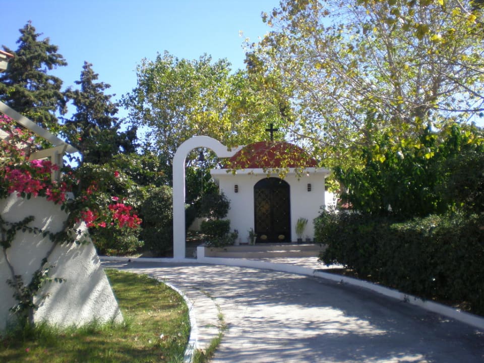 Kapliczka na terenie hotelu Hotel Filerimos Village