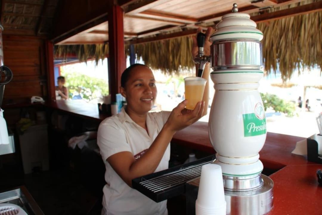 Immer gut gelaunte Bedienungen Grand Palladium Select Bávaro Resort & Spa