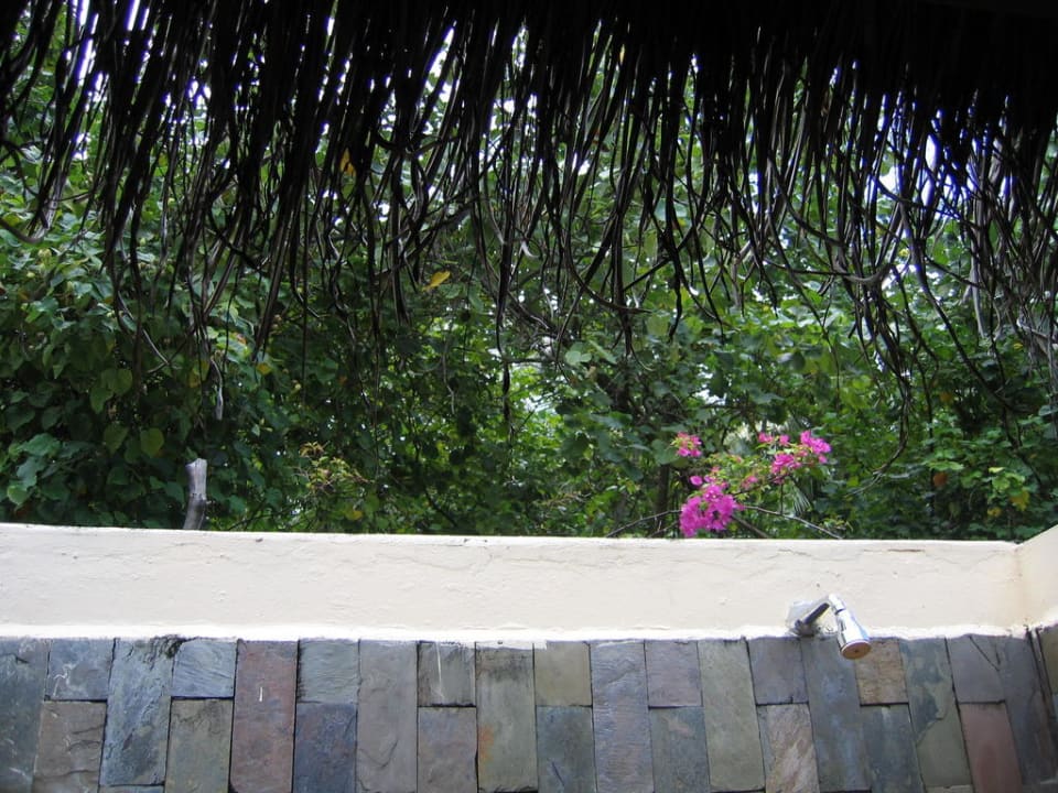 Offene Dusche Filitheyo Island Resort