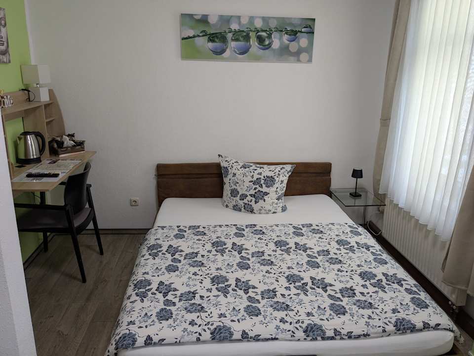 Zimmer Pension Weisser Brunnen