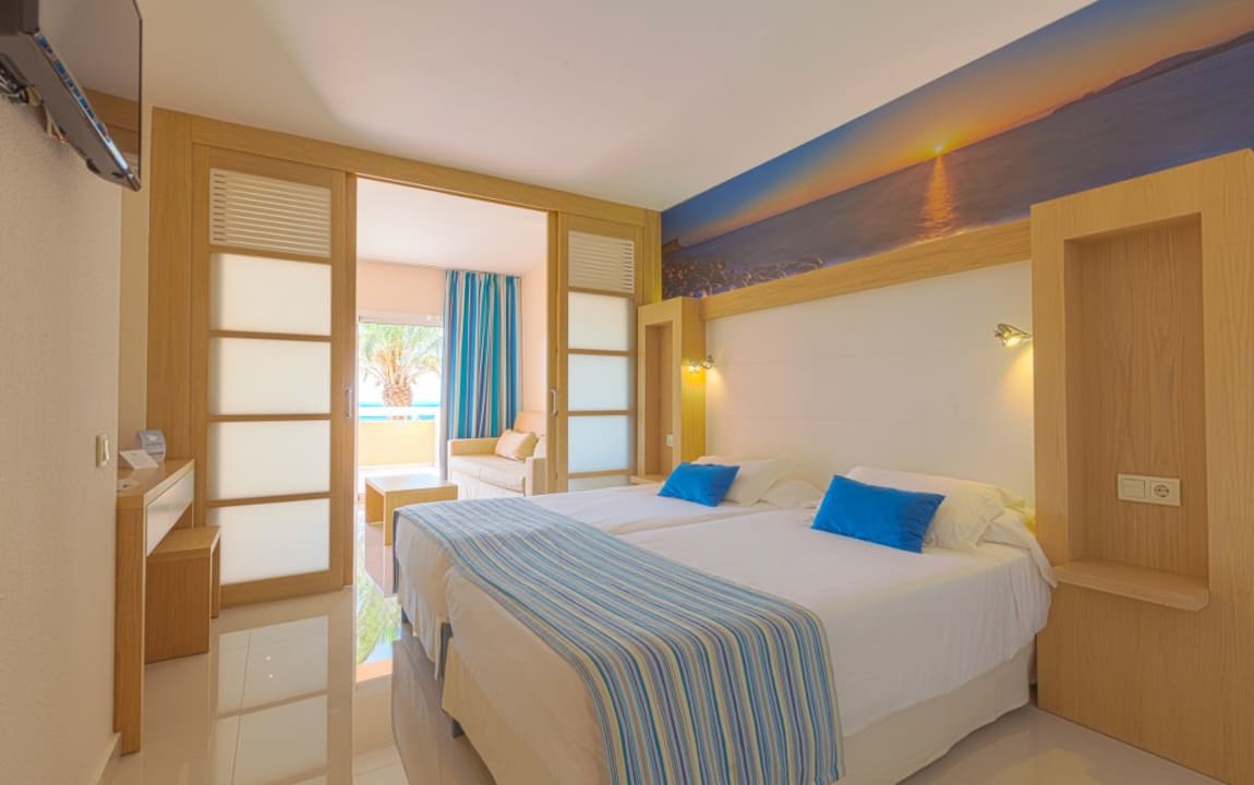 Zimmer Sirenis Seaview Country Club