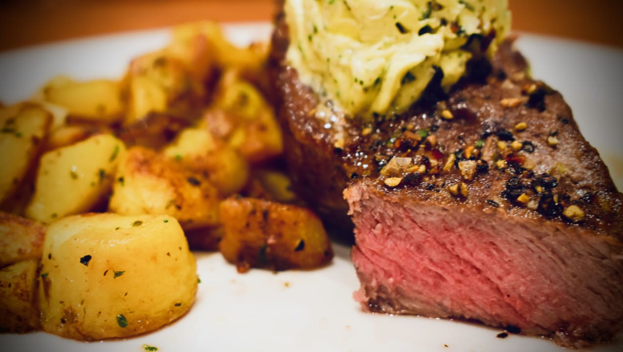 Gastro La Porte Hotel & Restaurant