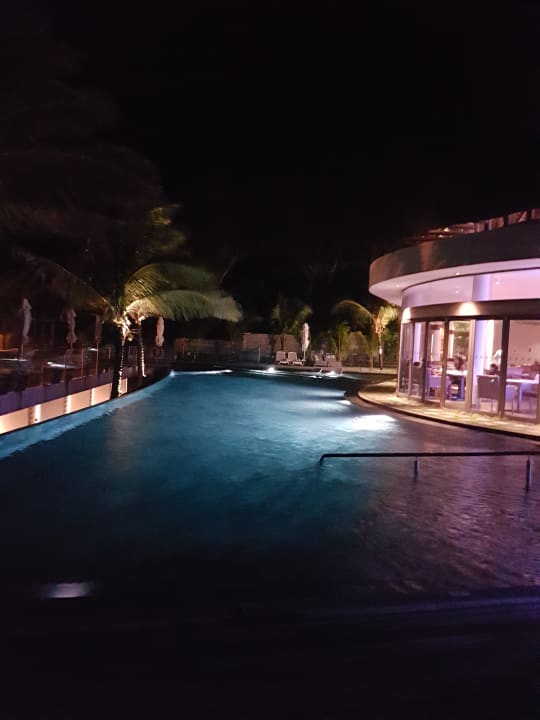 Pool Radisson Blu Poste Lafayette Resort & Spa - Adults only