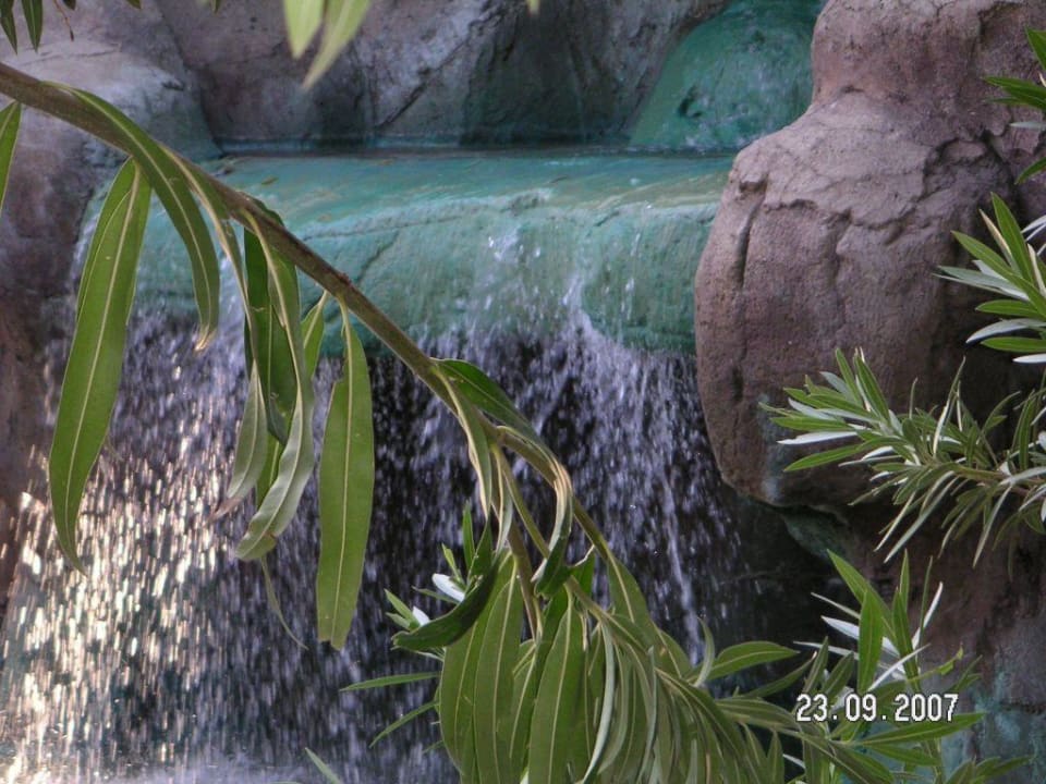 Wasserfall Green Max Hotel