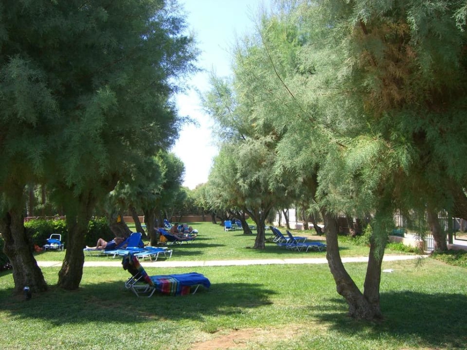 Garten Anissa Beach & Village