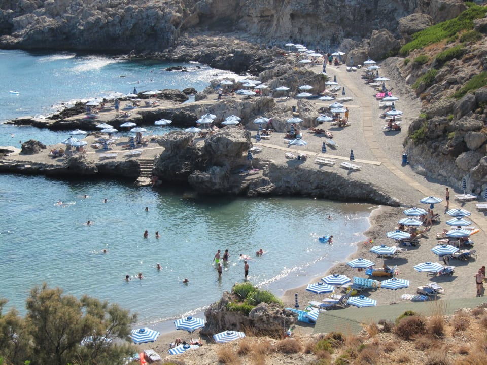 Blick auf die  Badebucht Hotel Kalithea Horizon Royal