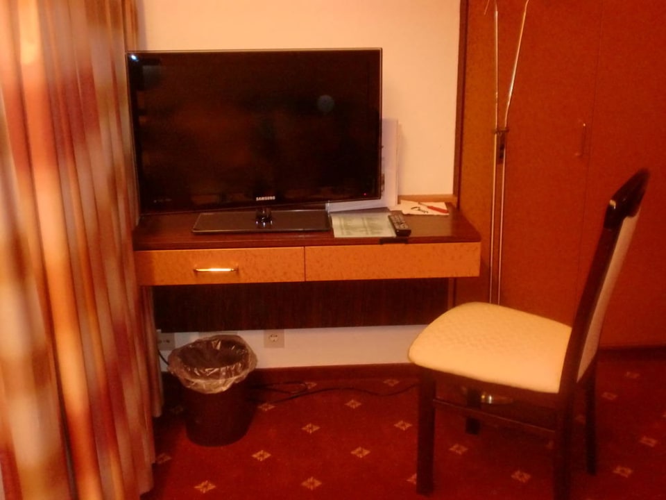 Großer Fernseher Hotel Bad Pyrmonter Hof