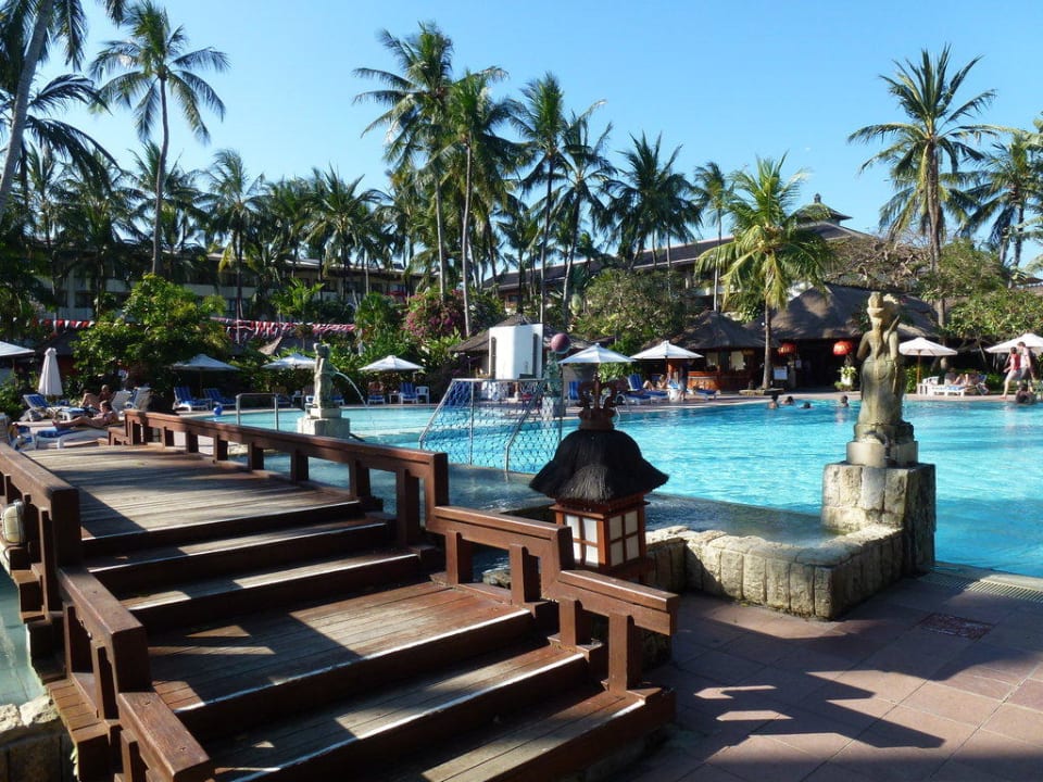 Une des deux piscines Prama Sanur Beach Bali