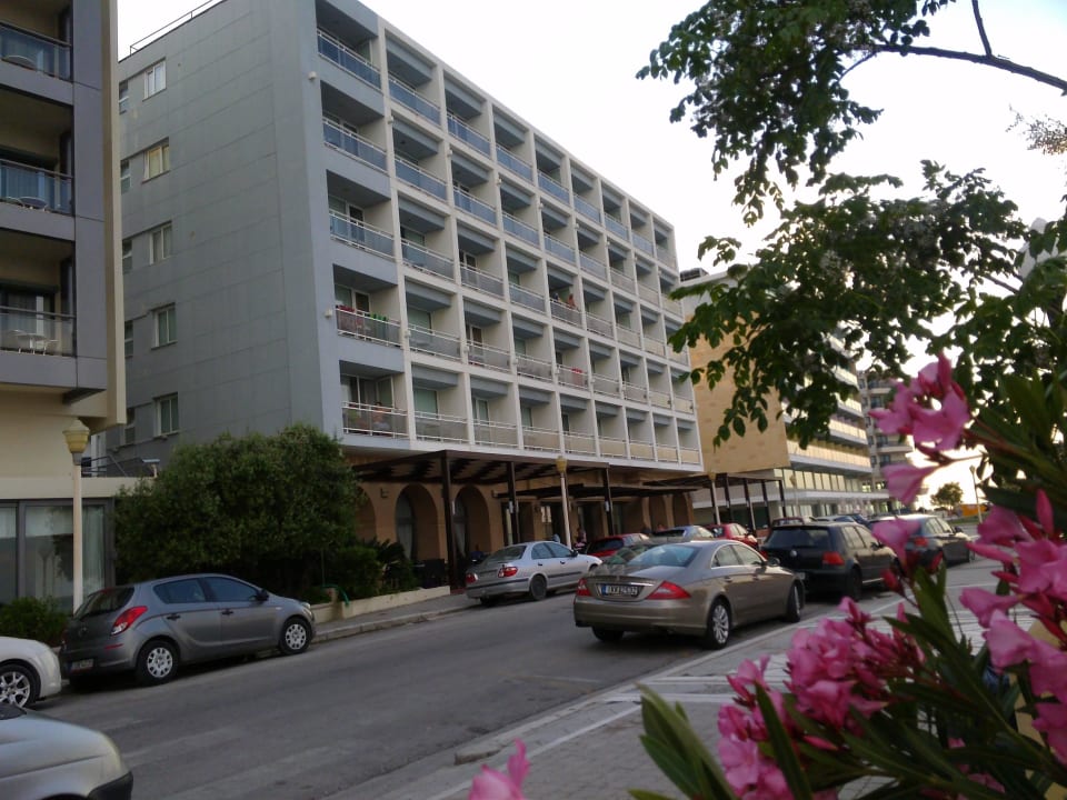 Blick von der Straße aus Ibiscus Hotel Rhodos